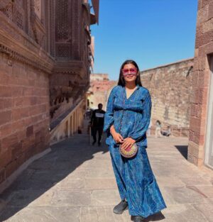 Naini Jain Instagram - Only Rajasthan people can guess the fort Name 🫣
Baaki aap bhi guess karo ahista ahista 🤌🏼

#picooftheday #travelphotography #travelgram #tbt