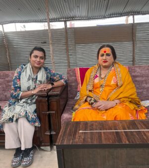 Naini Jain Instagram - Today visited kinnar Akhada at Mahakumbh 2025 🙏🏾
Interviewed all the spiritual personalities like @laxminarayan_tripathi ji @maa_pavitranandgirii 🫶 itne pyaar mila can’t express it was divine experience.
Thankful and grateful for this opportunity 🌸

#mahakumbh #prayagraj #blessed #sprituality #transgender #instaphoto