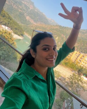 Naini Jain Instagram - What’s your plan for the New year ?
I just want to spent time with myself 🕰️
