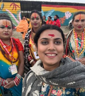 Naini Jain Instagram - Today visited kinnar Akhada at Mahakumbh 2025 🙏🏾
Interviewed all the spiritual personalities like @laxminarayan_tripathi ji @maa_pavitranandgirii 🫶 itne pyaar mila can’t express it was divine experience.
Thankful and grateful for this opportunity 🌸

#mahakumbh #prayagraj #blessed #sprituality #transgender #instaphoto