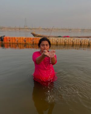 Naini Jain Instagram - Some glimpse from Mahakumbh 2025 🙏🏾
Life time wali memories 🫶 #mahakumbh