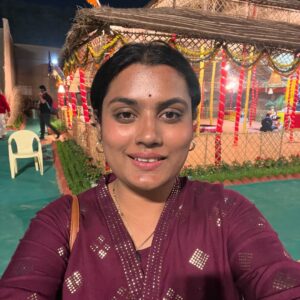 Naini Jain Instagram - आज की बातचीत हुई श्री अखिल भारतीय दिगंबर अनी अखाड़े के अध्यक्ष महंत वैष्णव दास जी महाराज जो हनुमान जी के उपासक है 🙏🏾 आपसे मिलकर धन्य हुए 🌸
कुछ तस्वीरे पिछले कुछ दिनों की महाकुंभ 2025 से 🥳

#mahakumbh #sprituality #hanumanji #goodvibes #picoftheday #prayagraj #instaphoto