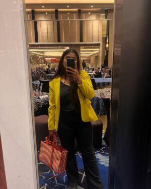 Naini Jain Instagram - February dump 🎯 Saal ke do mahine nikal chuke hai dost ab action me aajao aur mehnat karo apne goals ke liye🥁🫶

#pictureoftheday #weekendtime #smilemore #workhard #stayhealthy #tbt