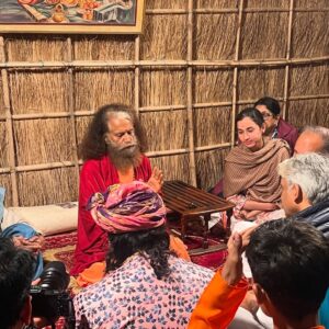 Naini Jain Instagram - आज की बातचीत हुई श्री अखिल भारतीय दिगंबर अनी अखाड़े के अध्यक्ष महंत वैष्णव दास जी महाराज जो हनुमान जी के उपासक है 🙏🏾 आपसे मिलकर धन्य हुए 🌸
कुछ तस्वीरे पिछले कुछ दिनों की महाकुंभ 2025 से 🥳

#mahakumbh #sprituality #hanumanji #goodvibes #picoftheday #prayagraj #instaphoto