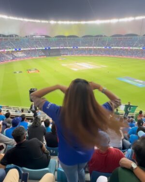 Naira Shah Instagram - India vs Pakistan 
It’s a feeling…. We can’t discribe!!!
Proudly witnessed India win. 
Congratulations indiaaaaa! 🤗💕🥳🥳🥳🤩
#dubai#cricket#indiavspakistan#loveit