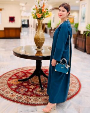 Najiba Faiz Instagram - Your mind is a magnet. If you think of blessings, you attract blessings. If you think of problems,you attract problems. Always cultivate good thoughts and always remain positive and optimistic.
#najibafaiz