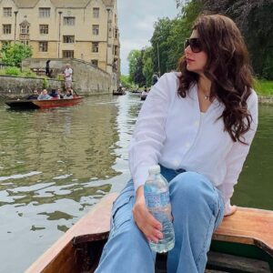 Najiba Faiz Instagram - The river teaches us to go with the flow, to adapt to the twists and turns of life🫶🏻 

#najibafaiz