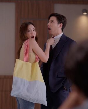 Nalinthip Sakulongumpai Instagram - #DearMySecretary ถึงตอนจบแล้ว🥹 เป็นอีกเรื่องที่ไม่รู้จะเริ่มยังไงเลย คืออยากบอกว่าภูมิใจและดีใจมากๆ ที่ได้เล่นเรื่องนี้ ใจมันฟูแบบบอกไม่ถูก มันสนุก น่ารัก อบอุ่น ถึงซีรีส์จะถ่ายจบแล้ว แต่ยังคิดถึงความสนุกตอนที่พวกเราถ่ายด้วยกันอยู่เลย ไม่อยากให้จบเลยเอาจริงๆ

ขอบคุณ @truecjcreations นะคะ ที่ทำให้ความฝันในการเล่นซีรีส์เรื่องนี้ของบัวเป็นจริง ดีใจและภูมิใจที่สุดที่ได้เป็น เลขาพรีม ค่ะ
ขอบคุณ พี่ตุ๋ย @amarujisan ที่ทำให้กองถ่ายเต็มไปด้วยเสียงหัวเราะ และมีอะไรให้เซอร์ไพรส์ตลอดเวลา
ขอบคุณ ทีมเขียนบทและทีมงานทุกๆฝ่าย ที่ใส่ใจกันมากๆ ทุกคนน่ารักสุดๆเลย

ส่วนนักแสดง ต้องบอกเลยว่านี่เป็น 1 ในเรื่องที่ดีใจมากที่ได้เจอทุกคน รู้สึกเหมือนไปทำงานที่ไม่ได้ทำงานเลย แคสติ้งเป๊ะเกินนน แล้วก็ไม่คิดว่าจะได้เพื่อนใหม่ๆที่เหมือนเซฟโซนเพิ่มมาด้วย ขอบคุณที่ทำให้คนน่ารักๆอย่างพวกเราโคจรมาเจอกันนะ 🥰 

สุดท้าย ขอบคุณ ทุกคนที่ติดตามและรับชมมากๆ นะคะ ดีใจที่ทุกคนชอบและหัวเราะไปด้วยกัน เพราะพวกเราก็แฮปปี้สุดๆ เหมือนกันค่ะ

ทั้งหมดทั้งมวลของเรื่องนี้จะเปนอีก 1 เรื่องที่อยู่ในใจบัวเลย 
รักนะ #บอสมั่นหน้ากับเลขาตัวตึง 🫶🏻