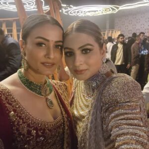 Namrata Shirodkar Instagram - #AboutLastNight…✨
Finale.. 🎉🪅🎊🍾🥳
Wishing the couple @nitieshreddy6 & Keerthi a lifetime of love and happiness!❤️❤️❤️