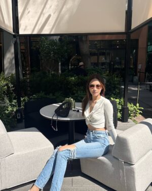 Namthip Jongrachatawiboon Instagram - 🌻🌻🌻🌻🌻