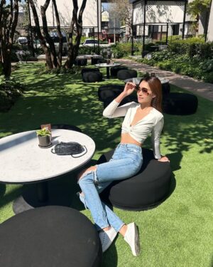 Namthip Jongrachatawiboon Instagram - 🌻🌻🌻🌻🌻