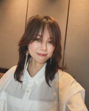 Nanase Aikawa Instagram - 衣装のピアスがとても可愛い🩷

ピアス
@loni_jewelry_