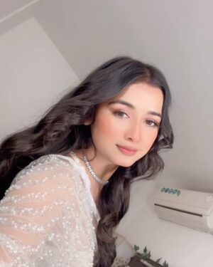Nancy Roy Instagram - 🦢🌸✨………….some of my fvrt’s…♥️