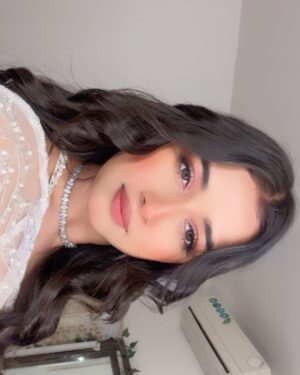 Nancy Roy Instagram - 🦢🌸✨………….some of my fvrt’s…♥️
