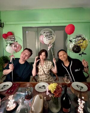Natalia Ng Instagram - Thank you for stayin’ Feb-ulous with me all through March too 💋🎂🎈 #NataliaTurnsXX

Caught a meddlesome bug from my toddler that took a hit on my social calendar for 2 weeks. Having lived through the era of Covid, no steam was lost albeit delayed celebrations 🥳 

Grateful always for the love from my golden circle 🌟💫