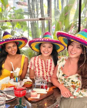 Natalia Ng Instagram - Thank you for stayin’ Feb-ulous with me all through March too 💋🎂🎈 #NataliaTurnsXX

Caught a meddlesome bug from my toddler that took a hit on my social calendar for 2 weeks. Having lived through the era of Covid, no steam was lost albeit delayed celebrations 🥳 

Grateful always for the love from my golden circle 🌟💫