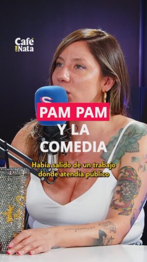 Natalia Valdebenito Instagram - Momentos difíciles vivió Pam Pam antes de encontrar su lugar en la comedia ❤️‍🩹🎤

El consejo de su amigo Jesús al ver a @valdebenitonata en el Festival de Viña 2016 y el taller de stand up con @patopimienta fueron abriendo el camino que ahora la llevará a debutar en #Viña2025. ¿Estás esperando su presentación? 🌟 Anota el viernes 28 de febrero 📆

🎧 Mira la entrevista completa presentada por @tiendas_paris en nuestro canal de YouTube o en tu plataforma favorita.

♻️ ¿Sabías que en Paris puedes vender la ropa que ya no usas junto a Vopero y encontrar otros servicios que alargan la vida de tu ropa? 

#comedia #humor #festivaldeviña2025 #standupcomedy