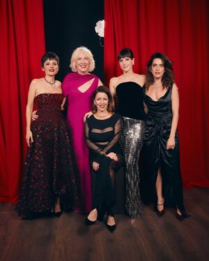 Natalia de Molina Instagram - @elenaanayaoficial, @marialeonbarrios, @susi_sanchez_abellan, @nataliademolina y @eva.llorach #Goya2025

Fotografía: @carlosvillarejo
Asistente fotografía: @cescorodriguez @maitanehuidobro
Producción: @jnjulianavarro @sunseasands.agency 
Agradecimientos: @innovafoto @maxima_led
