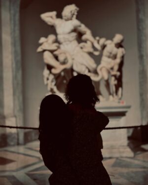 Natalie Imbruglia Instagram - What a treat it was to visit Rome the year I turn 50 and connect with my roots… here are some snaps from our visit… including a private tour of the Vatican Library and dinner with la familia…  Stefano and Romana 💜💜💜 THANK YOU my dear friend @diegobuongiorno for hosting us and to all at @bvlgarihotelroma especially @v_falcone for going above and beyond to make our stay so magical! @tarasmithofficial  we spent more time in the spa than outside 😆💚🙏🏽… I’m so proud of my Italian heritage.. it’s where my fire and passion comes from… a big part of  my creativity! 🇮🇹🍕❤️
