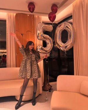 Natalie Imbruglia Instagram - It’s been a magical week celebrating  turning 50yrs old!! To all my friends and family who went above and beyond to make me feel special this week, THANK YOU!! I’ve never felt more loved and appreciated!! 50 feels great!! 
#1975 #50andfabulous
