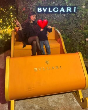 Natalie Imbruglia Instagram - What a treat it was to visit Rome the year I turn 50 and connect with my roots… here are some snaps from our visit… including a private tour of the Vatican Library and dinner with la familia…  Stefano and Romana 💜💜💜 THANK YOU my dear friend @diegobuongiorno for hosting us and to all at @bvlgarihotelroma especially @v_falcone for going above and beyond to make our stay so magical! @tarasmithofficial  we spent more time in the spa than outside 😆💚🙏🏽… I’m so proud of my Italian heritage.. it’s where my fire and passion comes from… a big part of  my creativity! 🇮🇹🍕❤️