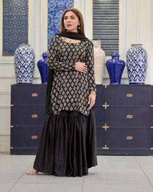 Natasha Ali Instagram - @goodmorningpakistan wardrobe by @laceforgrace photography by @aleybhaidani @arydigital.tv #lovemywork #loveuall #sherninatasha