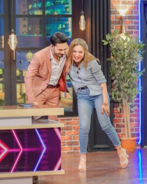 Natasha Ali Instagram - #aryzindagi #alatenightshow @ayazsamoo