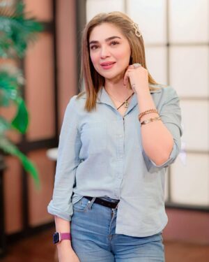 Natasha Ali Instagram - #aryzindagi #alatenightshow @ayazsamoo