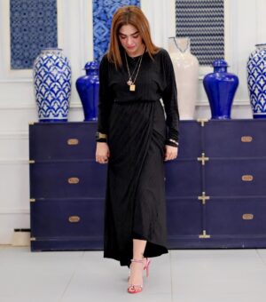 Natasha Ali Instagram - #stylelover  #blacklover #workaholic #lovefriends #lovemywork #sherni photography by @aleybhaidani @maryamnoorofficial @ayazsamoo @alisikanderofficial ❤️💃