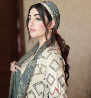 Nawal Saeed Instagram - - 👋🏻

@vibgyorpe