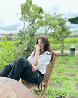 Nawal Saeed Instagram - Suffice 👣