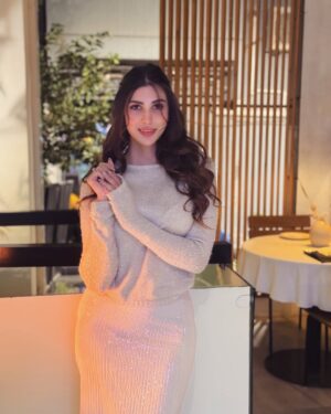 Nazish Jahangir Instagram - fierce, Darling👑💫

#nazishjahangir #bling #cold #blessed #photogram
