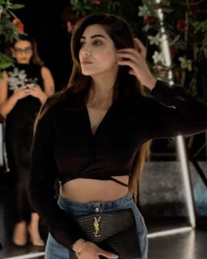 Nazish Jahangir Instagram - Tu hot ton pehlan din June da 🔥

#nazishjahangir #black #classy #noevileyesplease🧿 #life