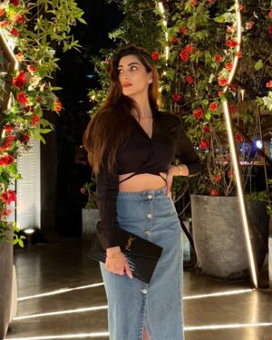 Nazish Jahangir Instagram - Tu hot ton pehlan din June da 🔥

#nazishjahangir #black #classy #noevileyesplease🧿 #life