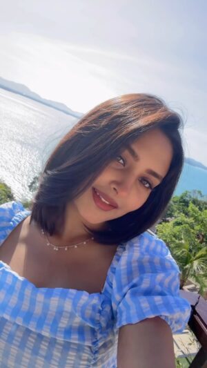Naznin Nahar Niha Instagram - 🩵🌊🤍
