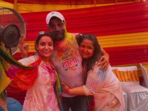 Neeti Palta Instagram - #holivibes #happyholi 
May your Holi be of bright colour and full of joy, laughter & happiness
spread love on holi, 
Best wishes for Holi
