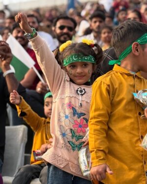Neroli Meadows Instagram - One of the most unique and fascinating cultural experiences - the daily flag ceremony as the Wagah Border closes at the end of the day… popcorn and all!!

#wagahborder #wagahborderceremony #india #pakistan