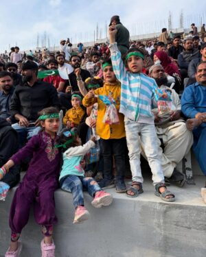 Neroli Meadows Instagram - One of the most unique and fascinating cultural experiences - the daily flag ceremony as the Wagah Border closes at the end of the day… popcorn and all!!

#wagahborder #wagahborderceremony #india #pakistan