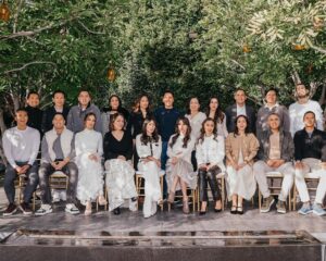 Nia Ramadhani Instagram - F.A.M.I.L.Y
Last slide TERLENGKAP👏👏 
2nd-3rd-4th Generation of this Family❤️
•
•
Alhamdulillah