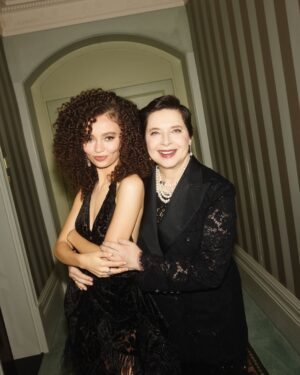 Nico Parker Instagram - The most special evening celebrating @bafta and @lancomeofficial & getting to honour the icon herself @isabellarossellini ❣️