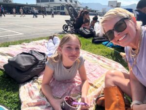 Nicole Eggert Instagram - Very last parent lunch at the school. Was a beautiful day but I admit I got teary eyed 😭 How do they grow up so damn fast?!