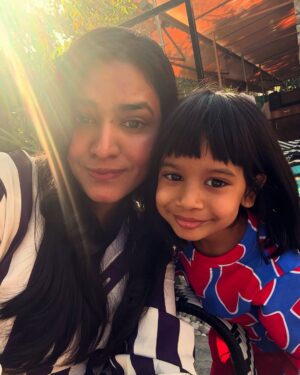 Nidhi Agarwal Instagram - Lunch date with the best People!! 🎀✨
..
#Lunch #sisters