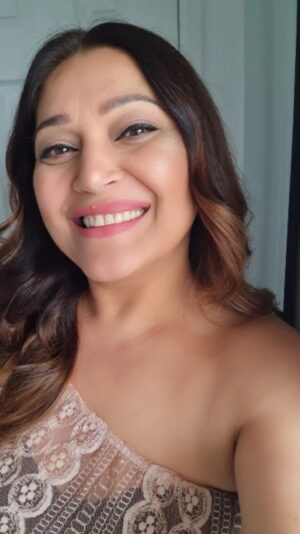 Niki Aneja Walia Instagram - Thoda Tricky Hai 🤭
Did you get it?

#love #nikianejawalia #nikiwalia #reelitfeelit #reelsinstagram #instagood #selflove #instafam #grateful #authentic #laugh #hope