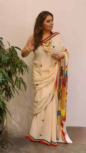 Niki Aneja Walia Instagram - On Popular Demand of some ardent "Dr.Simran" fans.. I kick start the new year with this post in a saree. #lovemyinstafam ❤️

Absolutely love my #loveislove 🌈 saree by @suta_bombay 🫰🏽

#reelitfeelit #reelsinstagram #instafam #love #life #equality #grace
