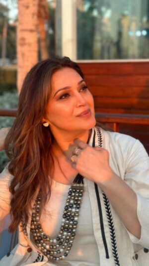 Niki Aneja Walia Instagram - I hope you know
how rare it is
that you healed
your wounds instead
of spreading the
pain because not
everyone does that ✨️

#love #life #authentic #reelsinstagram #reelitfeelit #spirituality #growth #light #nikiwalia #nikianejawalia