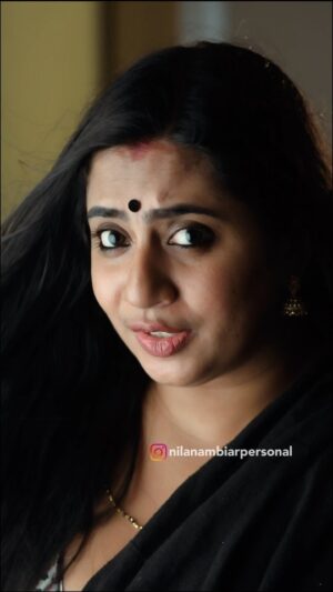 Nila Nambia Instagram - കള്ളനോട്ടം കണ്ടേ 💕❤️💖