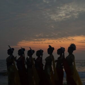 Nilusi Nissanka Instagram - Throwback 🤍 Lettre à l’Univers 
This album was a journey in every sense. Every mission, every late-night session, every risk we took.. It all shaped me in ways I never expected. I can’t believe how many memories we created since the beginning of this project. When I decided to go to Sri Lanka the last time, I had no money for the production. Nothing. I could only afford three tickets, and I bought them anyway—to force myself to figure it out. It was so risky. I almost gave up just a few days before. But somehow, everything aligned. Doing this independently with the craziest, most incredible team made it even more special. I felt carried through the entire process—creatively, emotionally, spiritually. Thank God for this. 🤍
