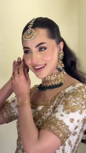 Nimra Khan Instagram - Walk for @shakeelsbyzeeshandanish 
Styled by @iamwaleednadeem 
MUA @nauman_mua 
Jewellery @opalbymadihaihsan 
@bcwpakistan