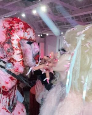 Niohuru X Instagram - BL00MED for @creepy.gals last night at @superchiefgalleryla 🎀🩸🦇