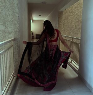 Nishvika Naidu Instagram - Pov : your mumma takes your photos ♥️🫀
 Also the last photo melts my heart ❣️

Thank you mummy @m_anitha_naidu